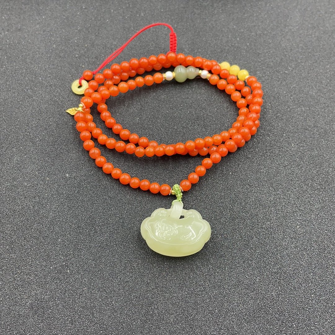 BY0207FLPC标41 南红项链