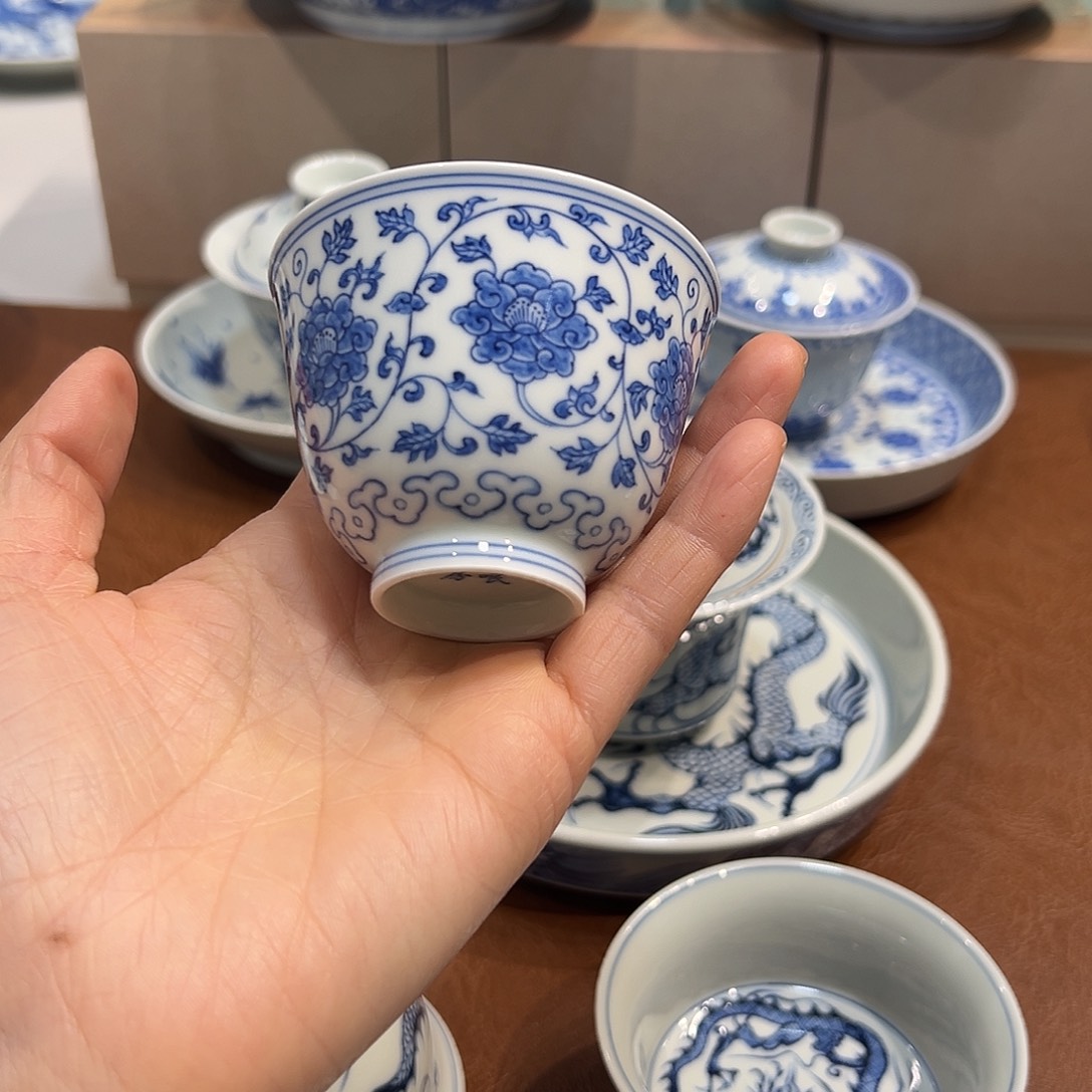 杯子摩****?缠枝小杯90毫升