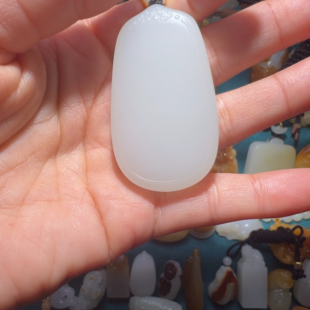 凤***奇和田玉未镶嵌挂件