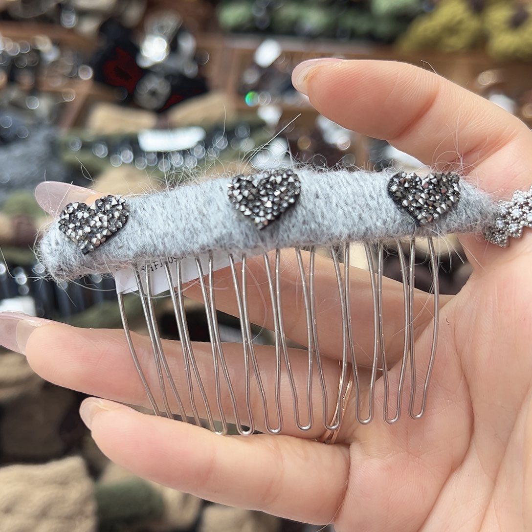 皮质铁合金泡菜浅灰色爱心