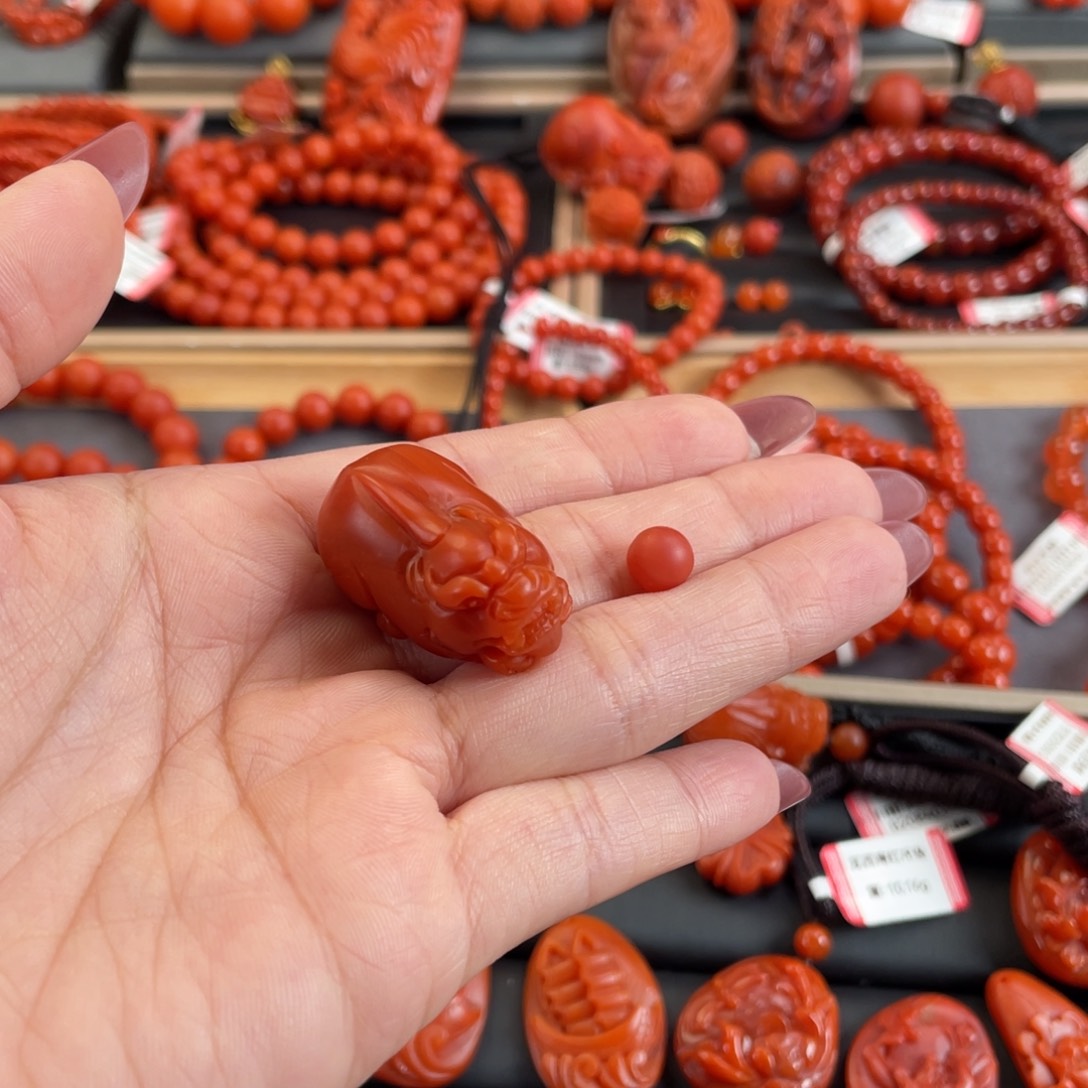 T***T南红玛瑙未镶嵌吊坠(不含链)保山南红貔貅