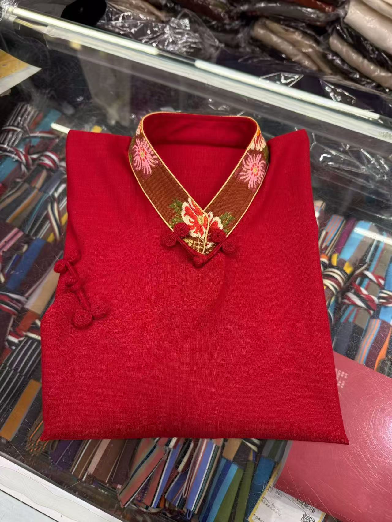 新款女款藏式上衣民族藏装藏服搭配女士高档衬衣藏袍衬衫