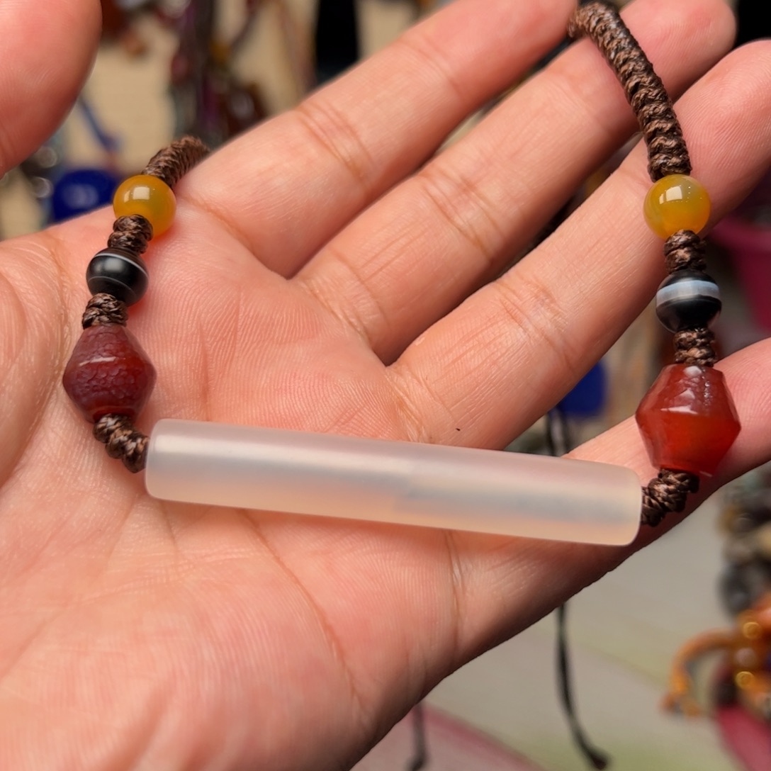 玛瑙/玉髓颈饰未镶嵌