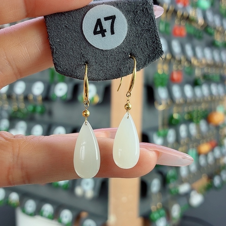 和田玉18K金镶嵌耳饰