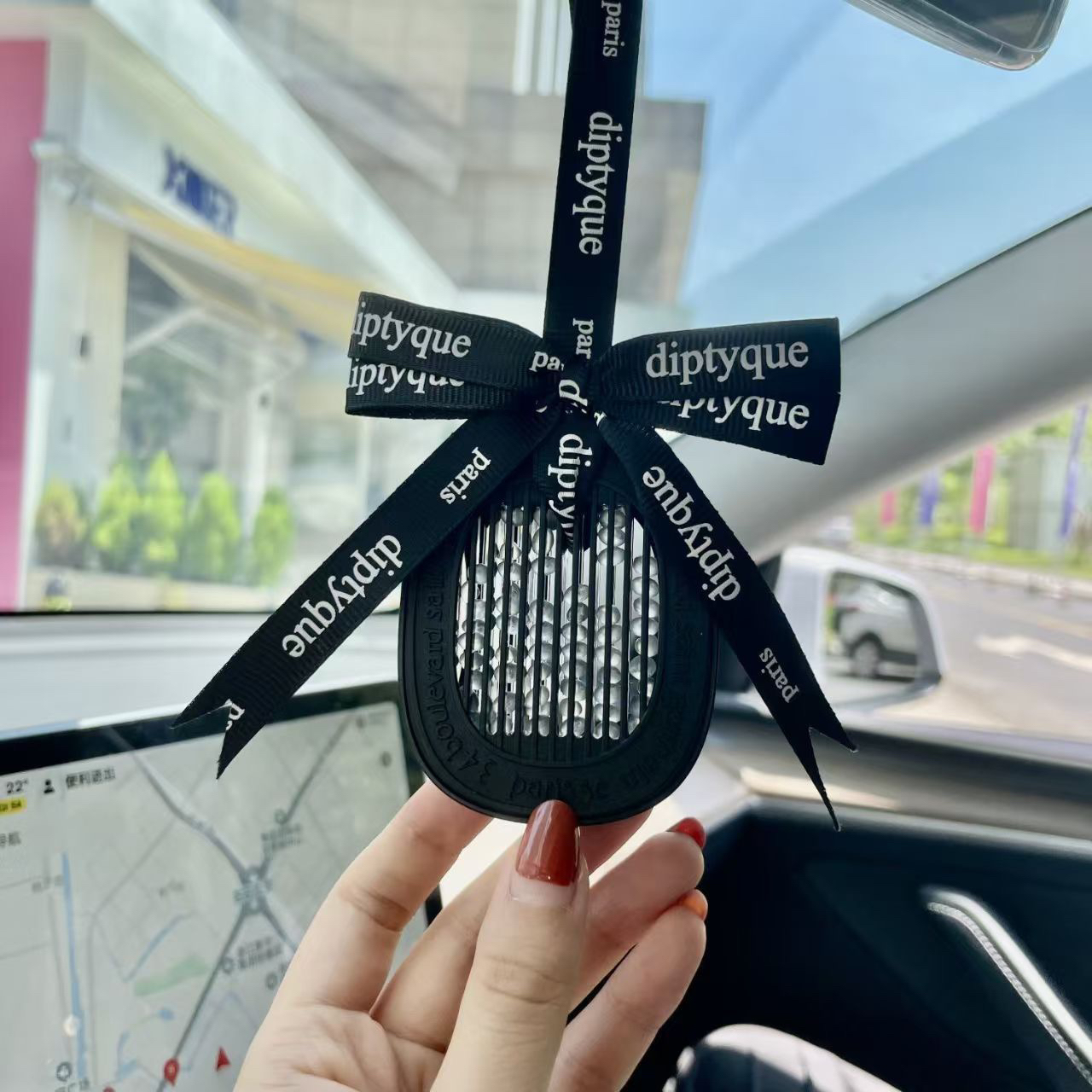 蒂普提克车载香薰汽车挂件卧室衣橱香水扩香器出风口