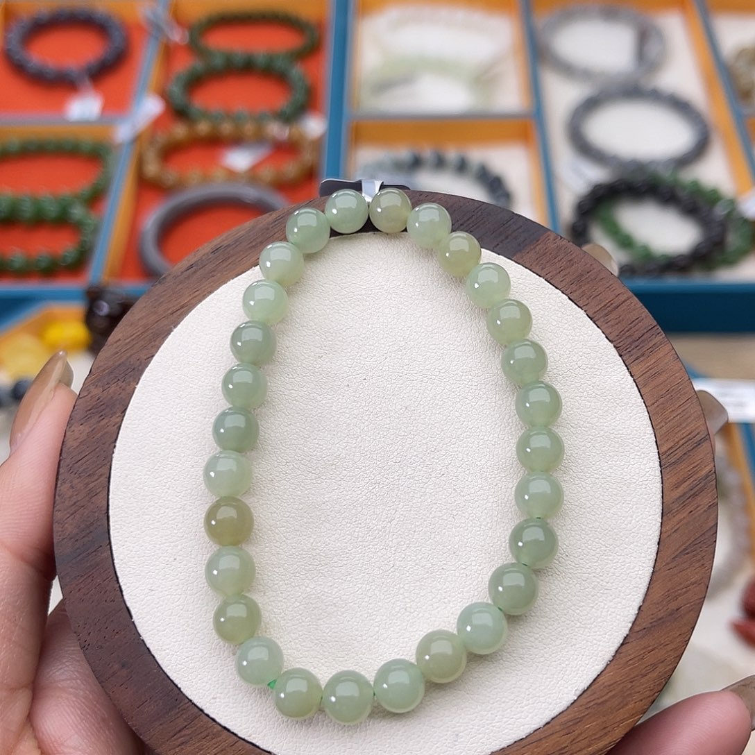 和田玉未镶嵌手串A5卡6.6