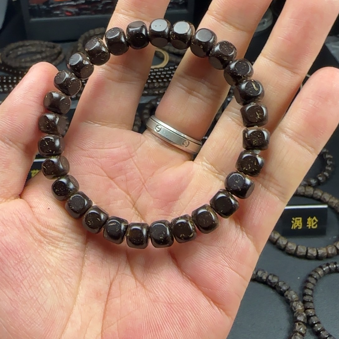 '***健椰蒂吊坠8六方单圈cvbvxx