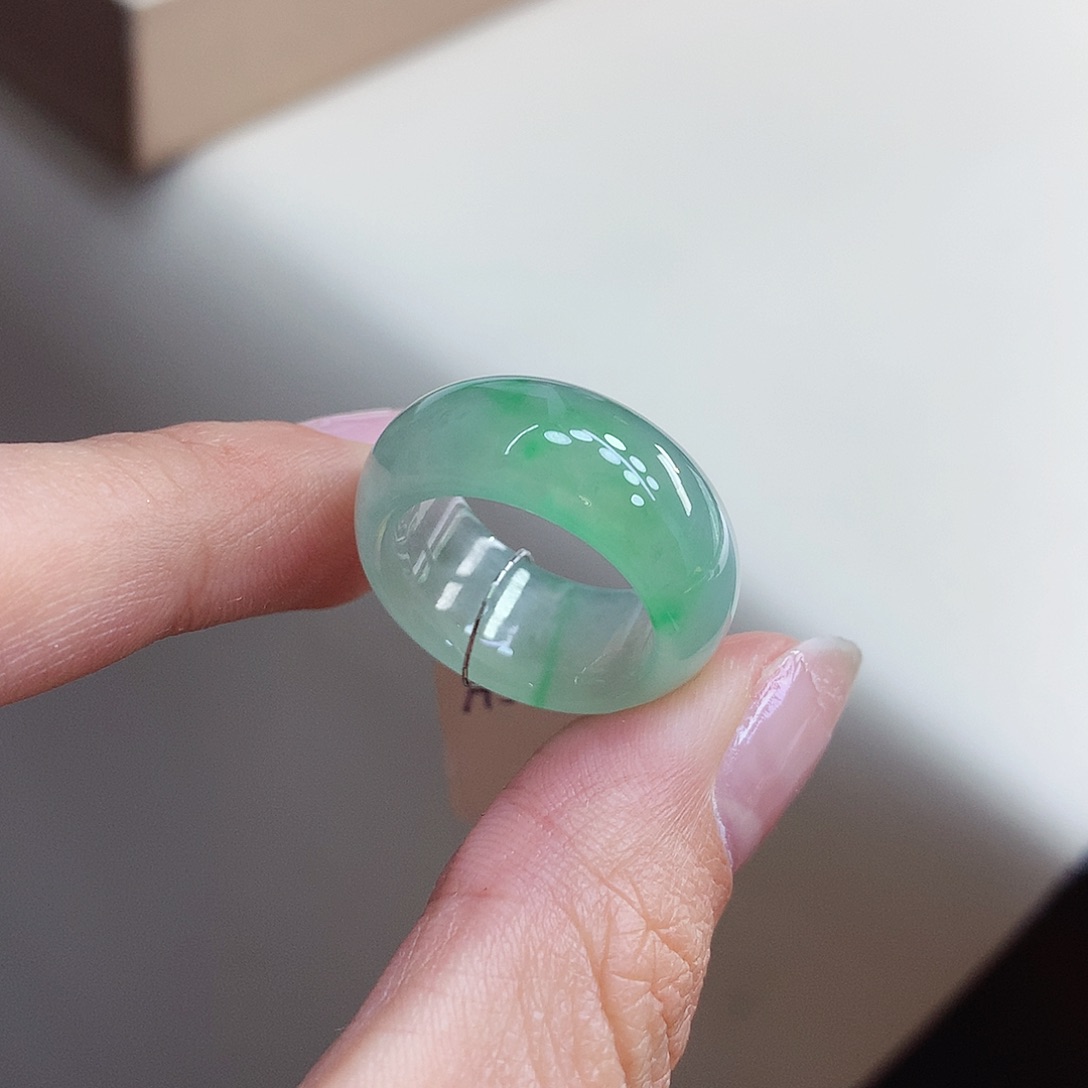 翡翠戒指未镶嵌11-12号