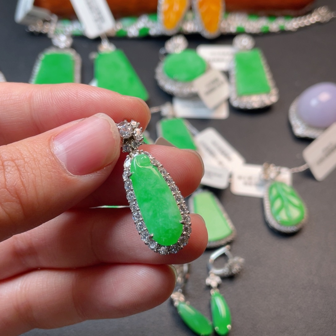 翡翠吊坠(不含链)银S925镶嵌