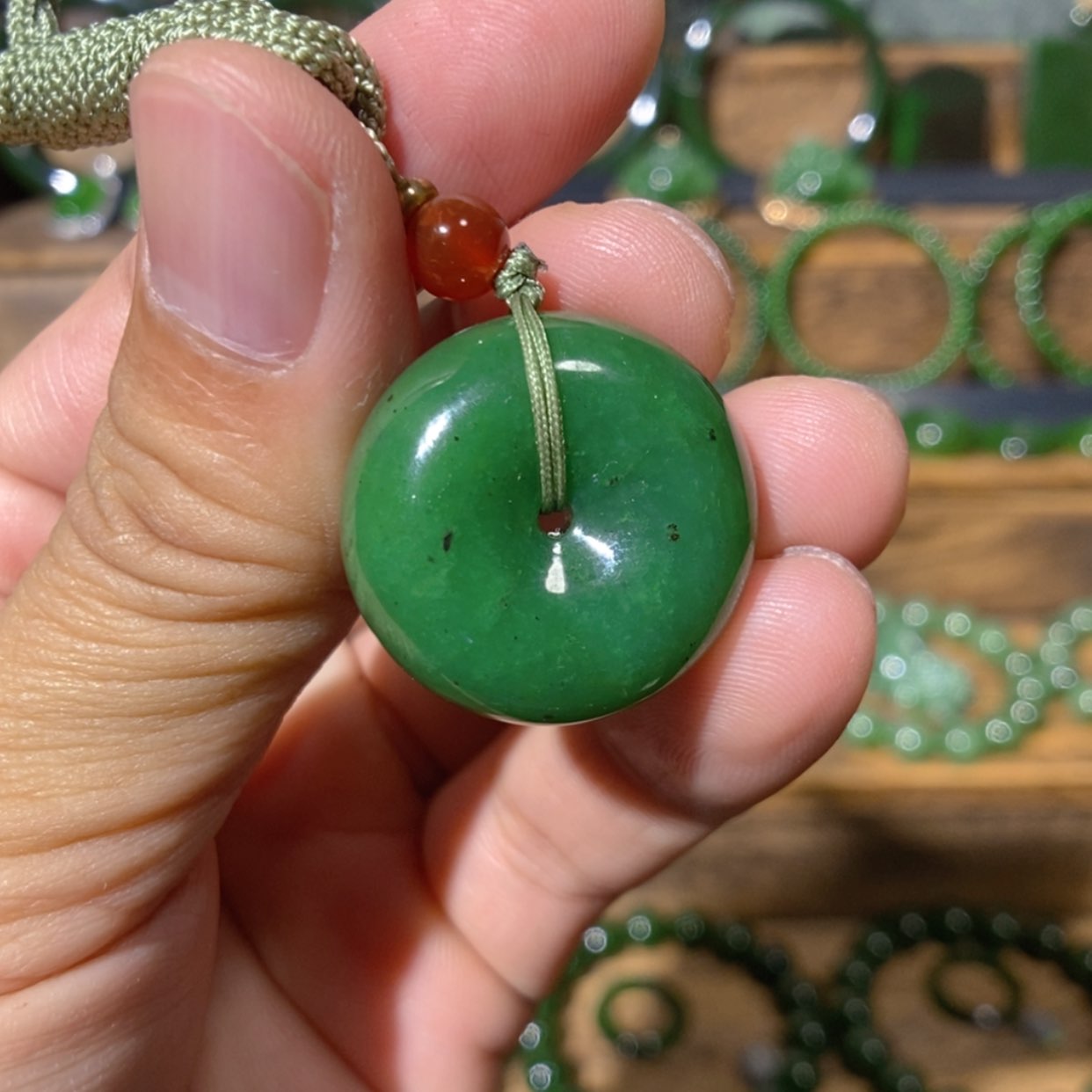 【闪购商品】吊坠(不含链)未镶嵌和田玉加拿大碧玉平安扣 25