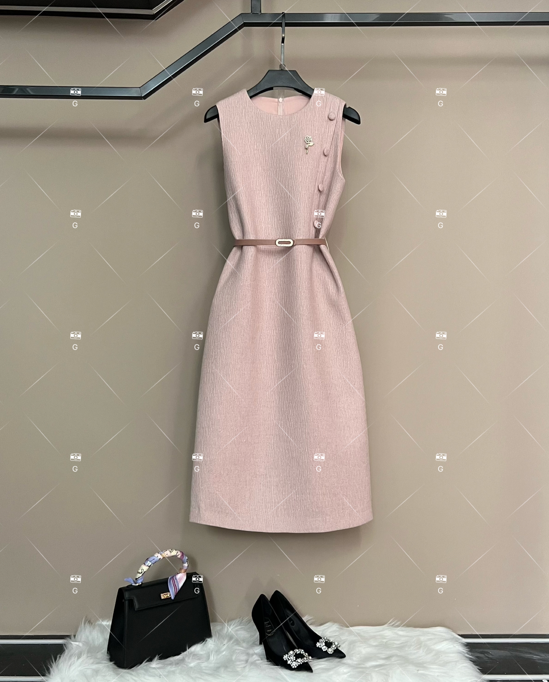 【WW】复古风显瘦默认款式连衣裙女装轻奢秋冬时尚 H-1800