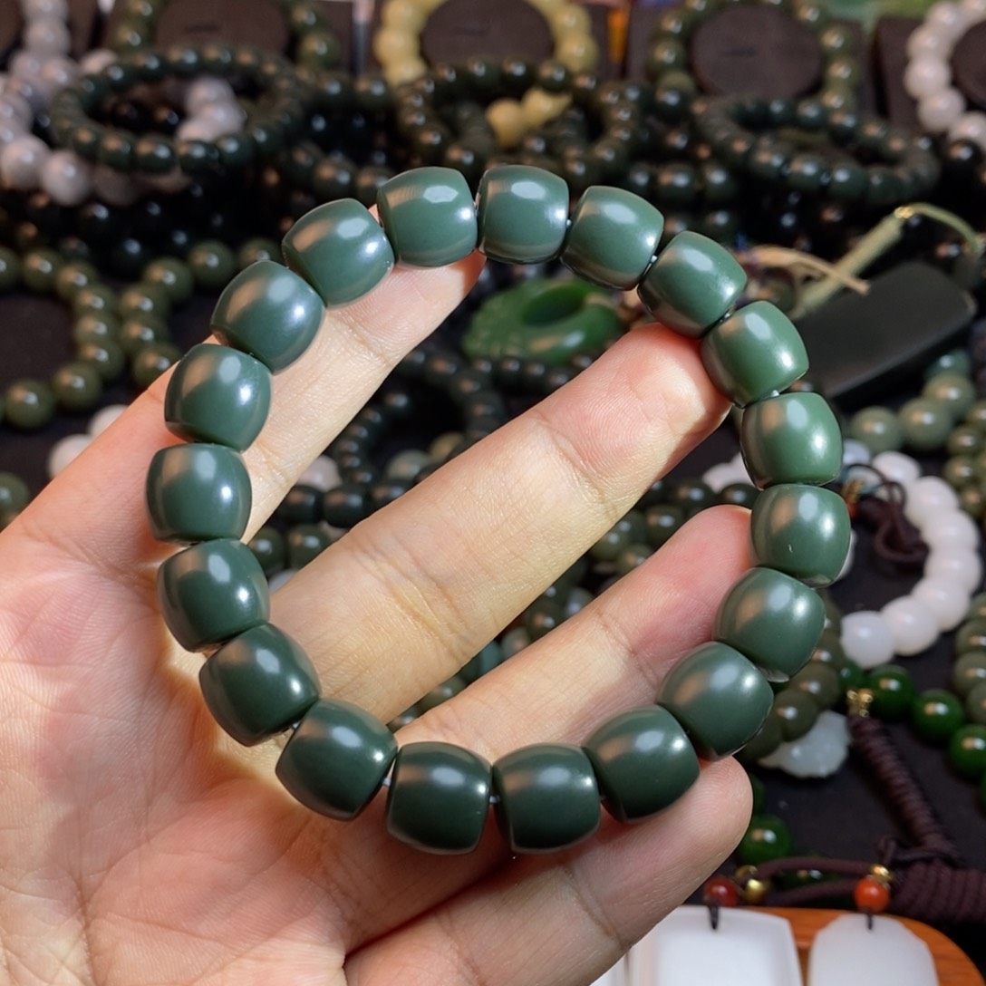 和田玉手串未镶嵌祥**子