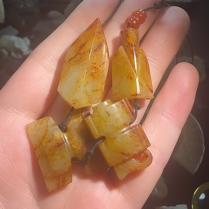 和田玉（糖玉）未镶嵌吊坠(不含链)