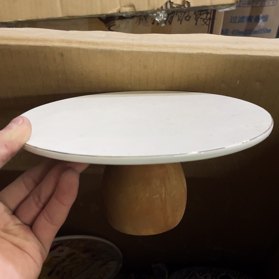 摆件    封釉。   微瑕。    