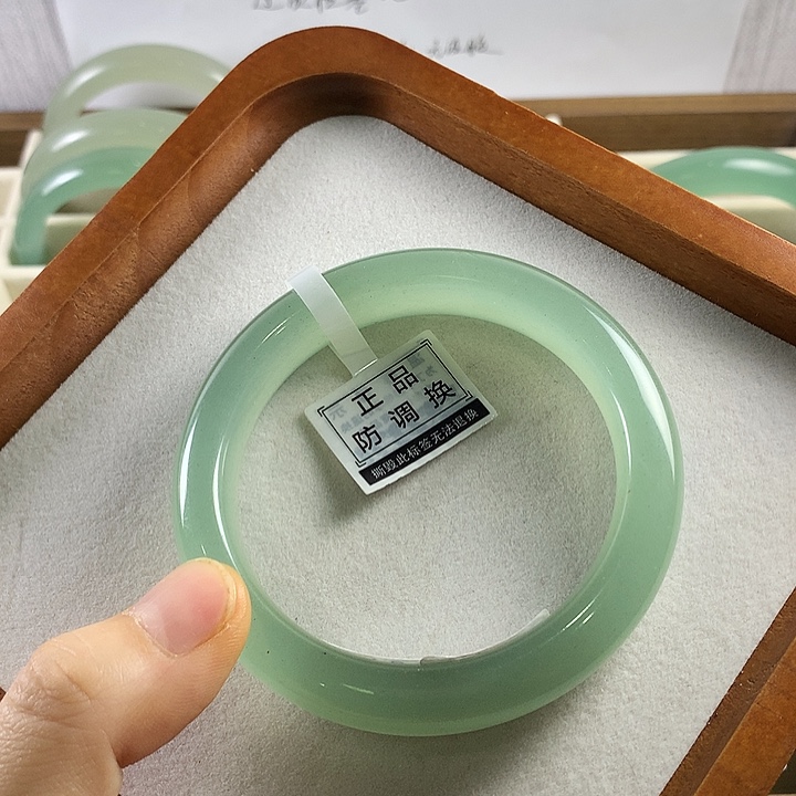 东陵石未镶嵌手镯正圈57-58