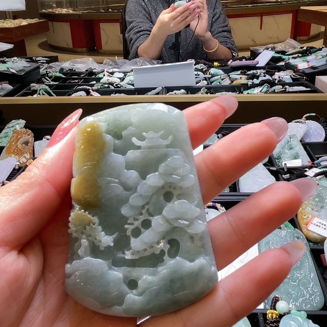 翡翠颈饰未镶嵌一个