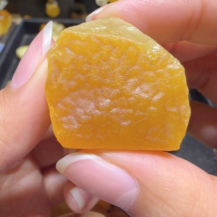 定制琥珀未镶嵌蜜蜡
