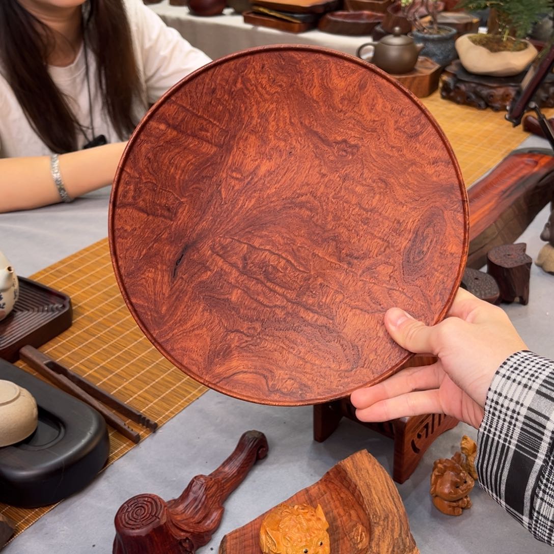 缅甸花梨特纹圆盘