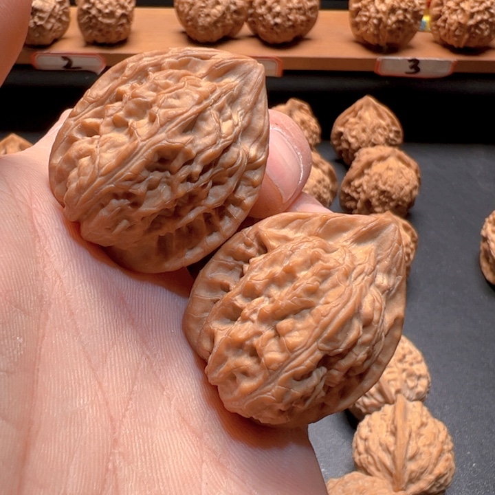 文玩核桃吊坠火凤凰