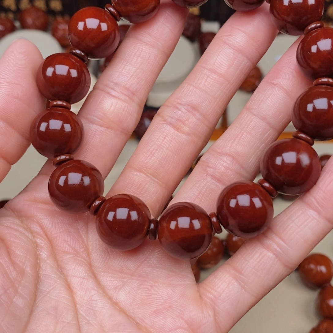 橄榄核把件傲**尊光珠，