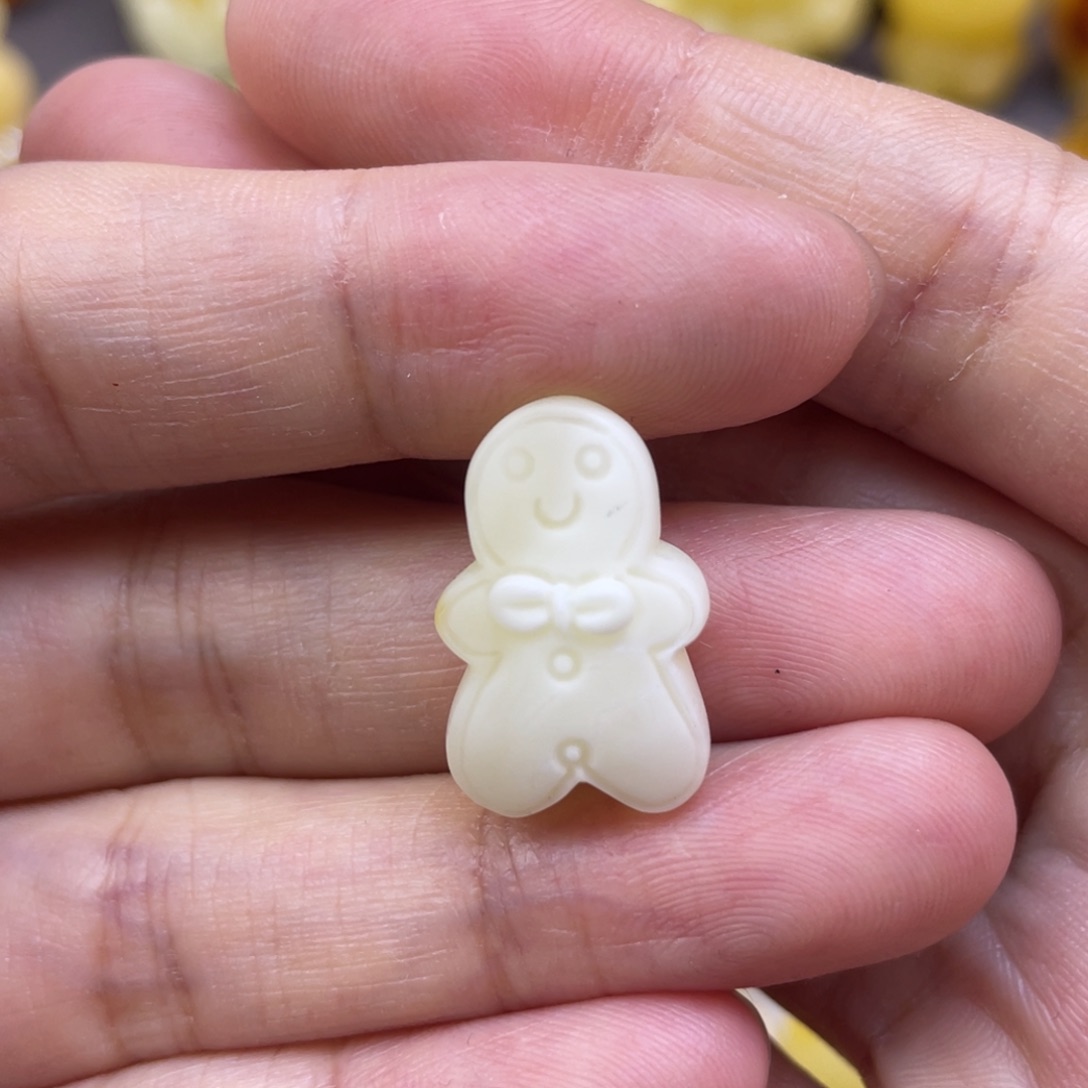 未镶嵌琥珀裸石蜜蜡