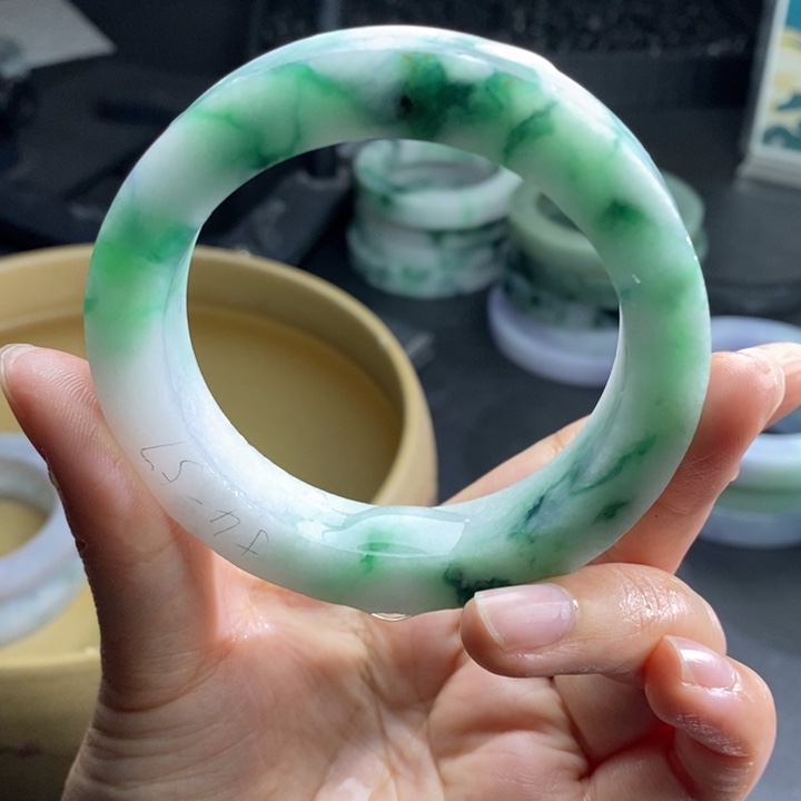 定制翡翠未镶嵌正圈