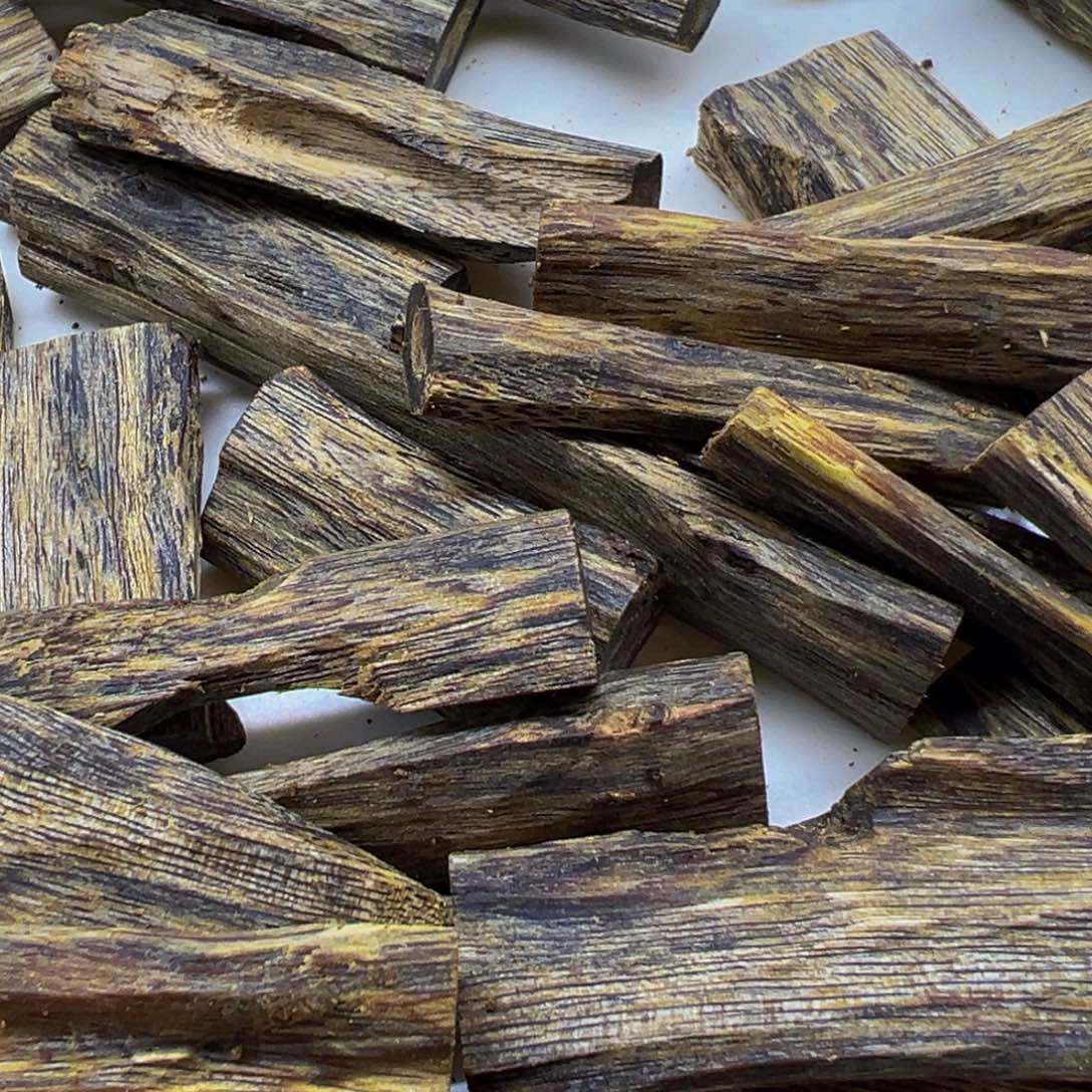 沉香手把件奇楠沉香块料70克