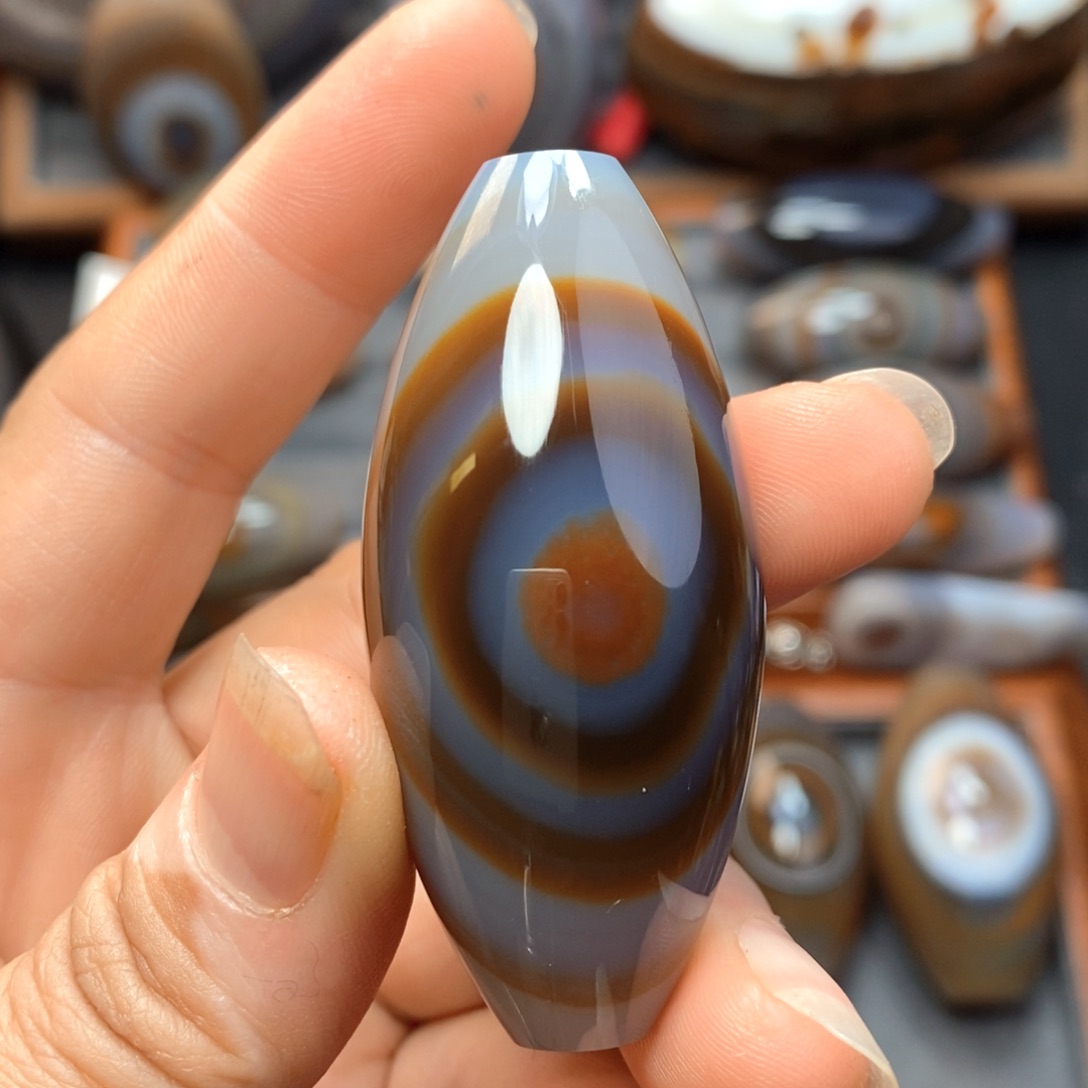 来***！玛瑙/玉髓未镶嵌珠宝奇石