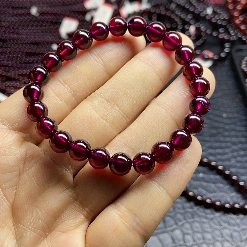 【闪购商品】石榴石（紫牙乌）手链未镶嵌