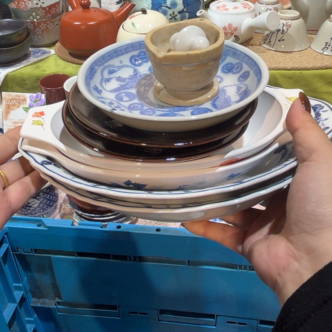 渔***渔其他其他散瓷默认微瑕，完美者慎拍
