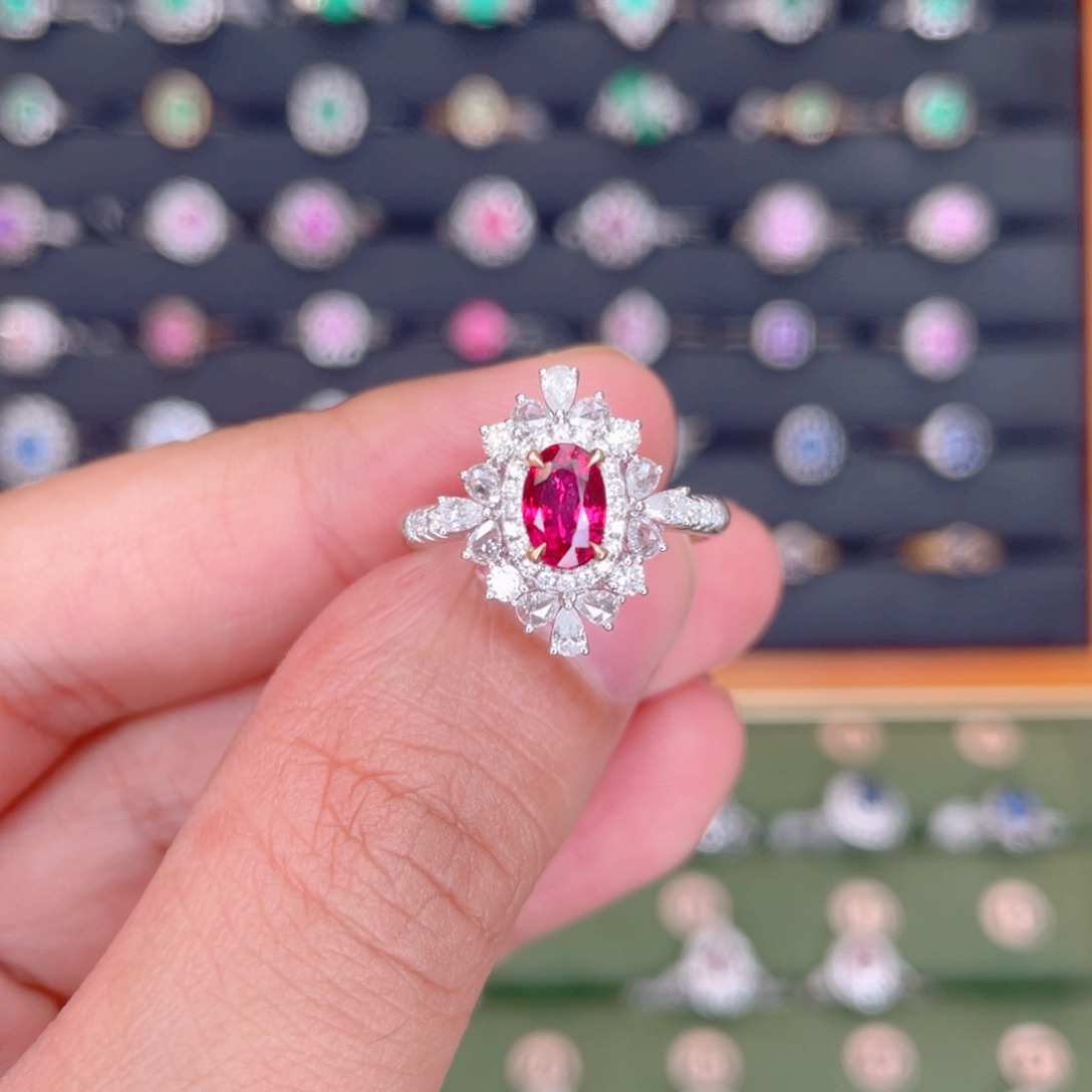 红宝石戒指18K金镶嵌1.02ct 无烧鸽血