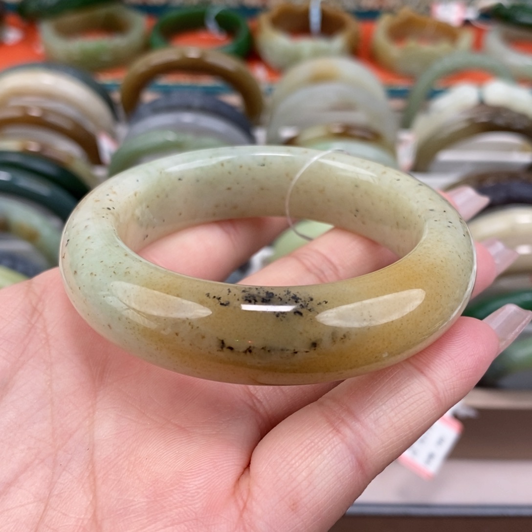 和田玉未镶嵌手镯54