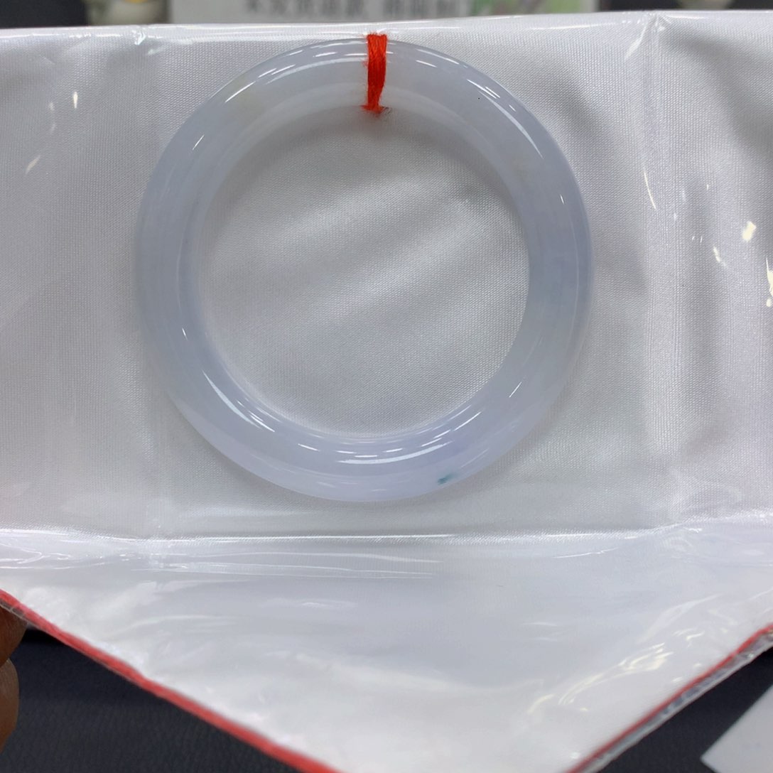 翡翠手镯未镶嵌翡翠50