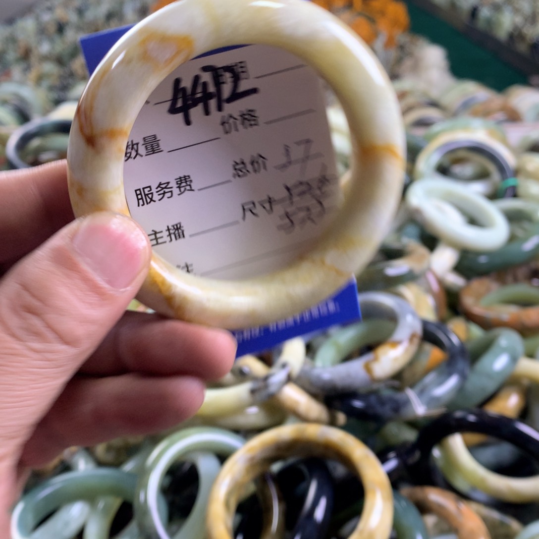 未镶嵌蛇纹石玉手镯4472