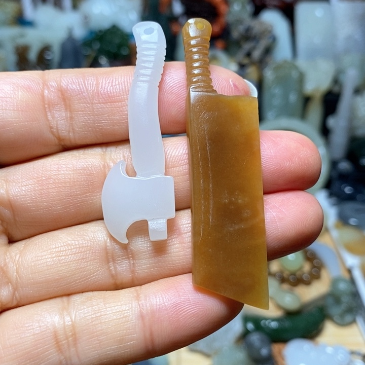 和田玉未镶嵌颈饰