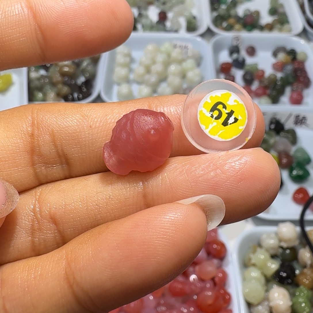 和田玉未镶嵌珠宝奇石