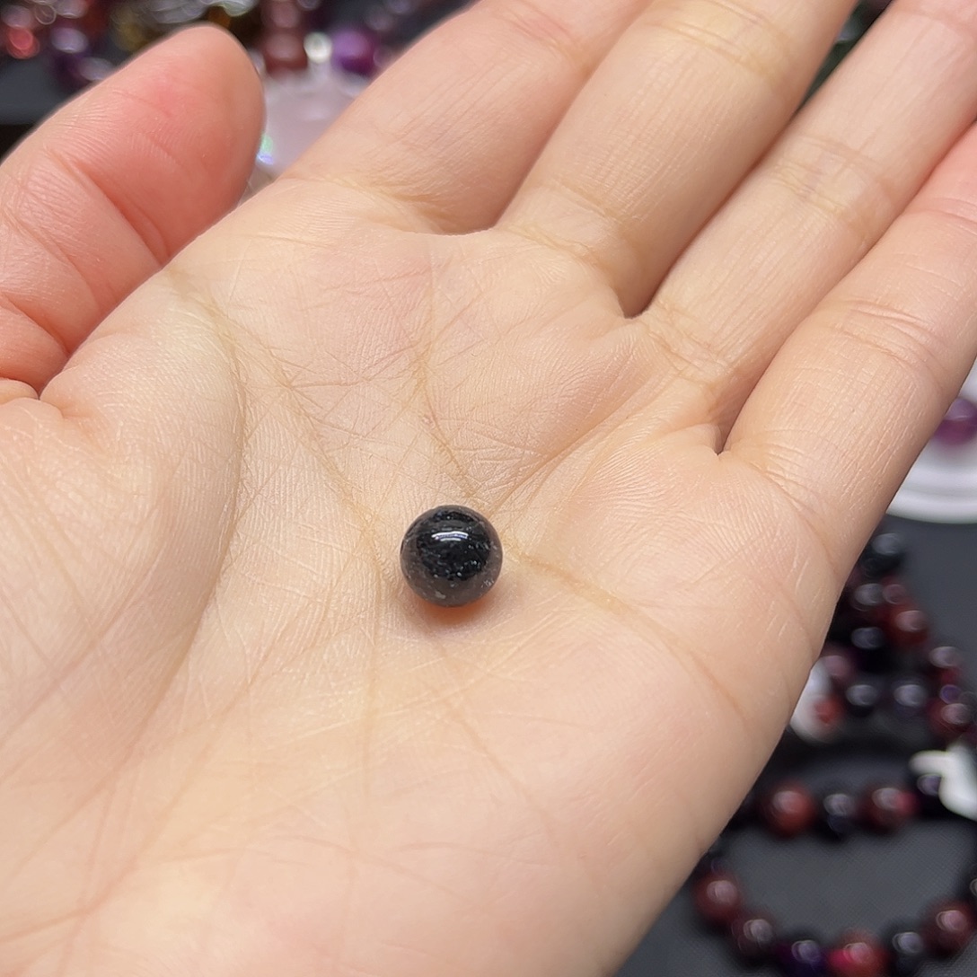 苗***主大型摆件（非配饰）未镶嵌水晶手链