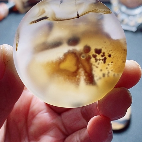 玛瑙/玉髓颈饰未镶嵌天**月