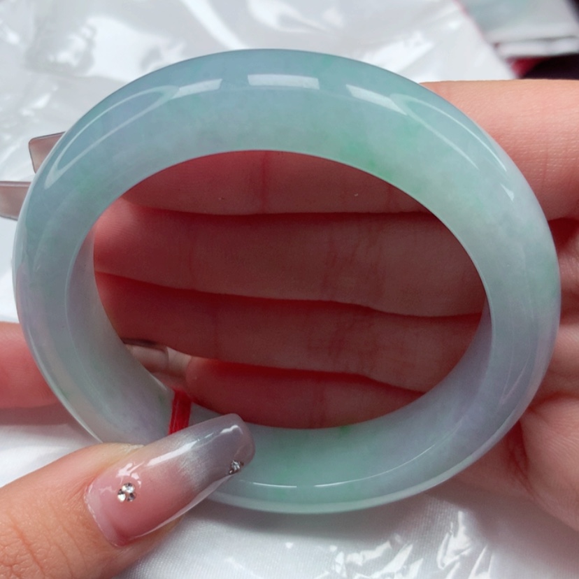 【闪购商品】翡翠手镯未镶嵌54圈