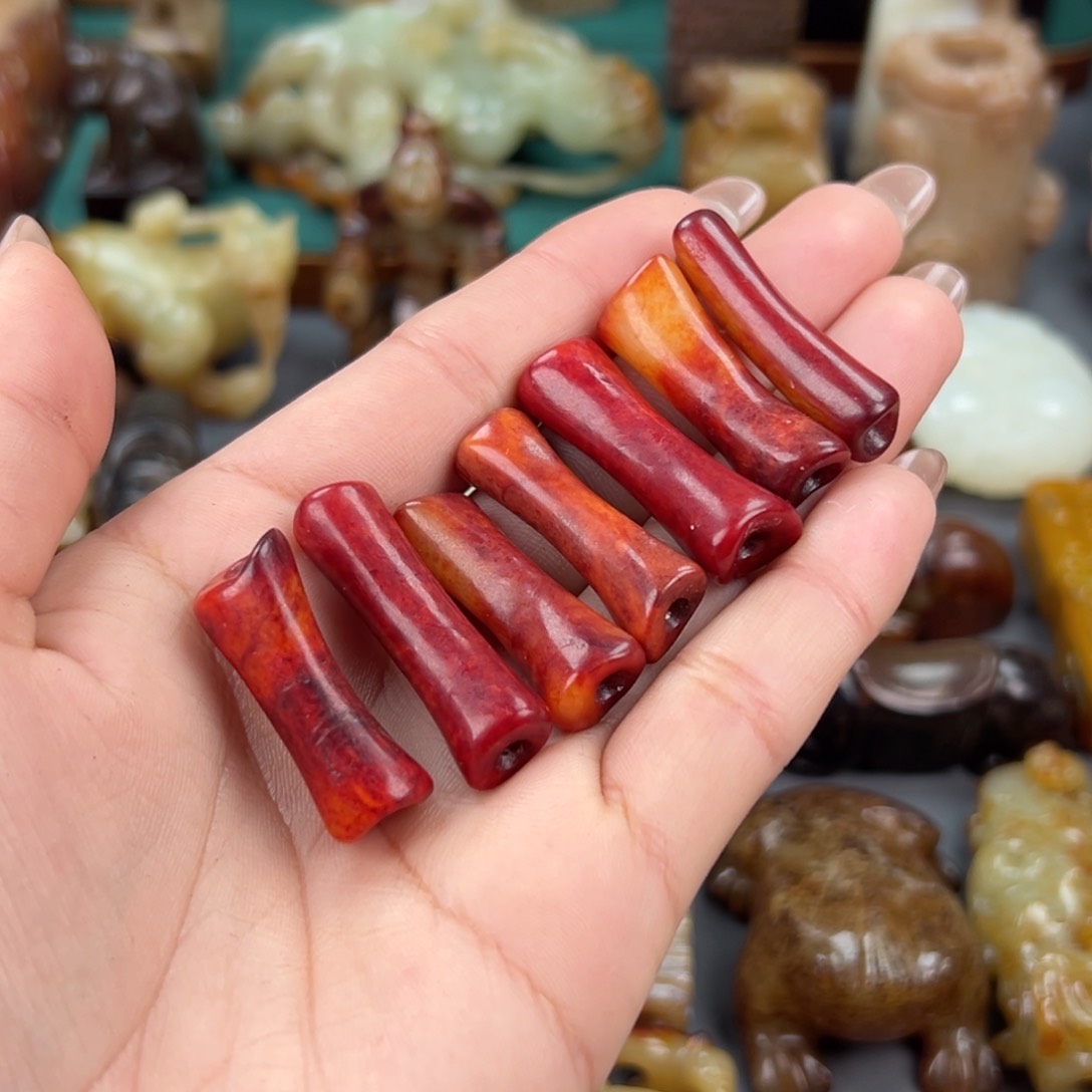 和田玉（糖玉）颈饰未镶嵌老****屋