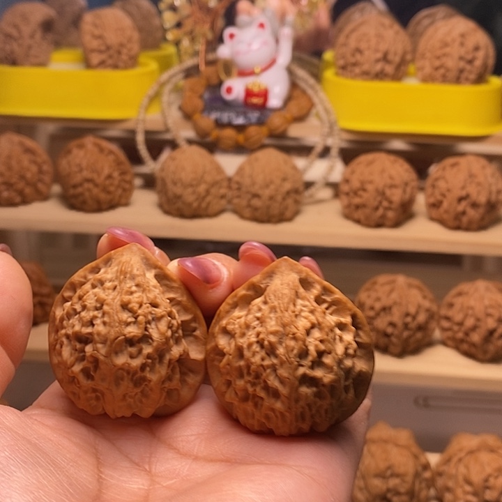 万***德39尺寸的金牛核桃