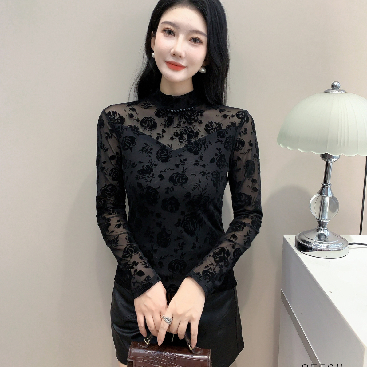 秋冬加绒半高领镂空植绒碎花蕾丝长袖女性感微透内搭打底衫上衣