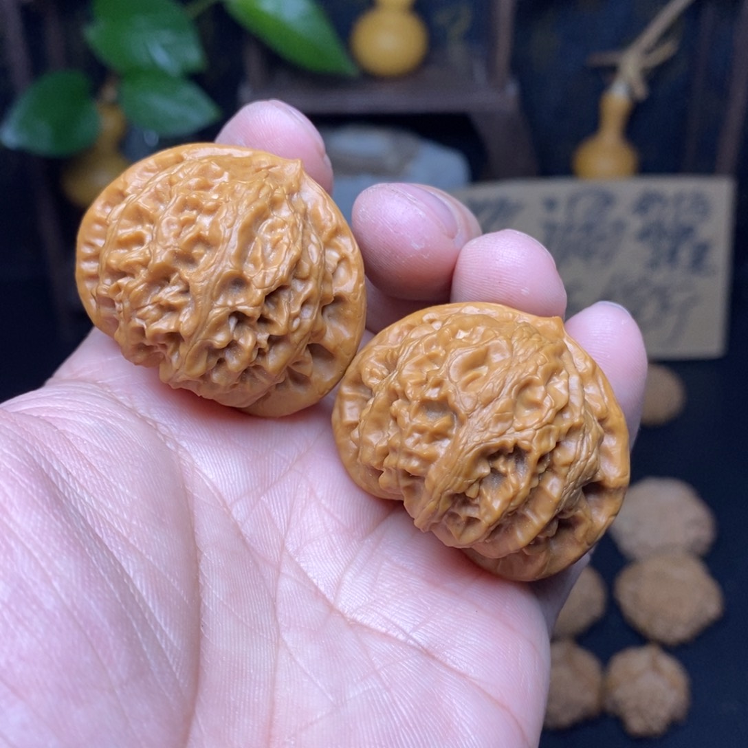 文玩核桃吊坠41宫灯