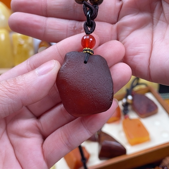 蜜蜡颈饰未镶嵌11.5克