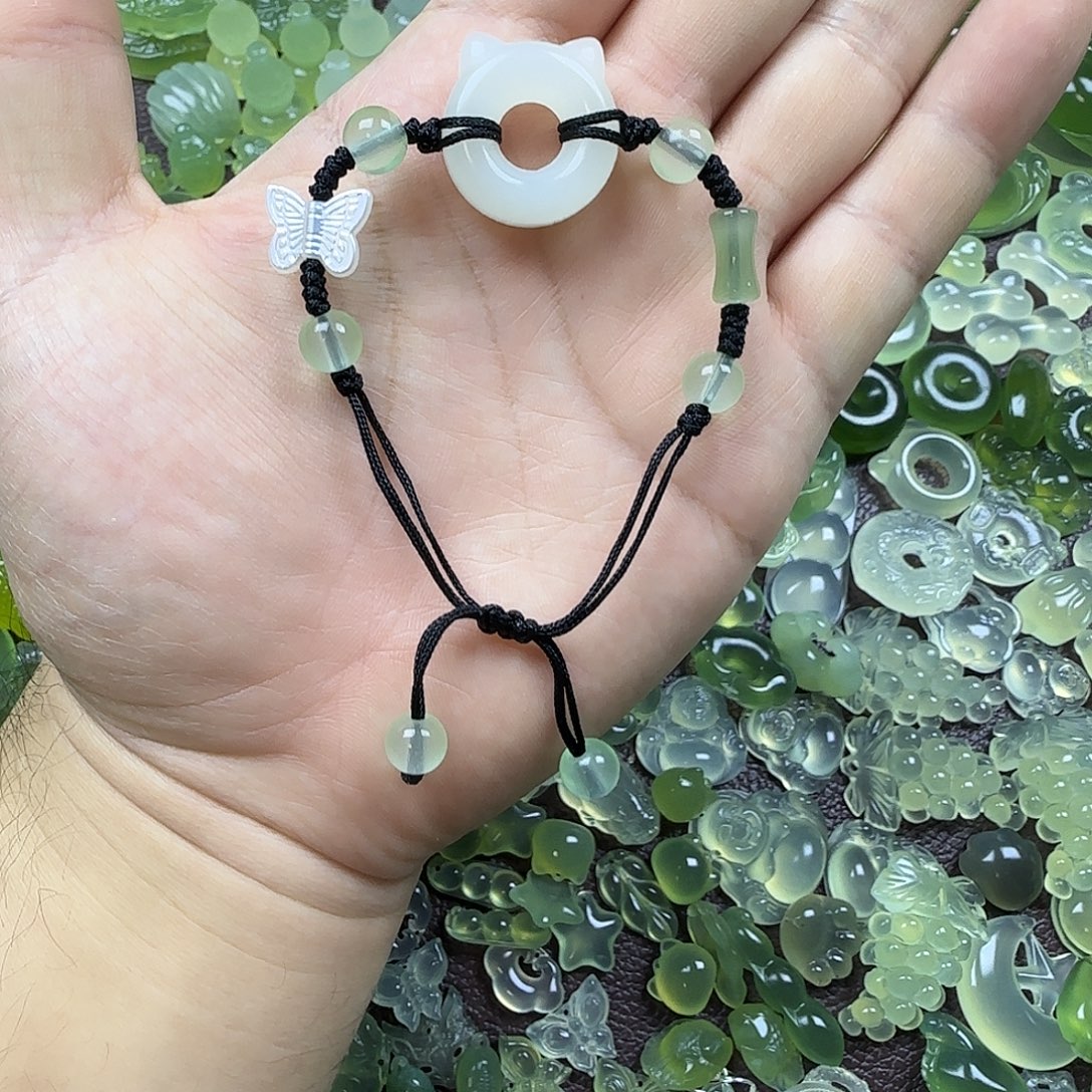 蛇纹石玉未镶嵌岫玉吊坠