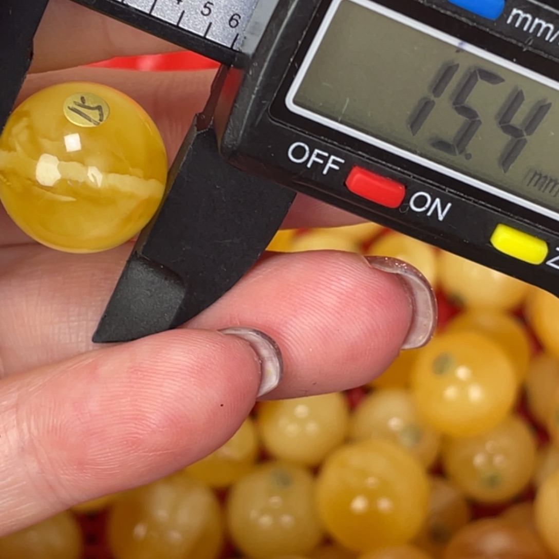 未镶嵌蜜蜡裸石259