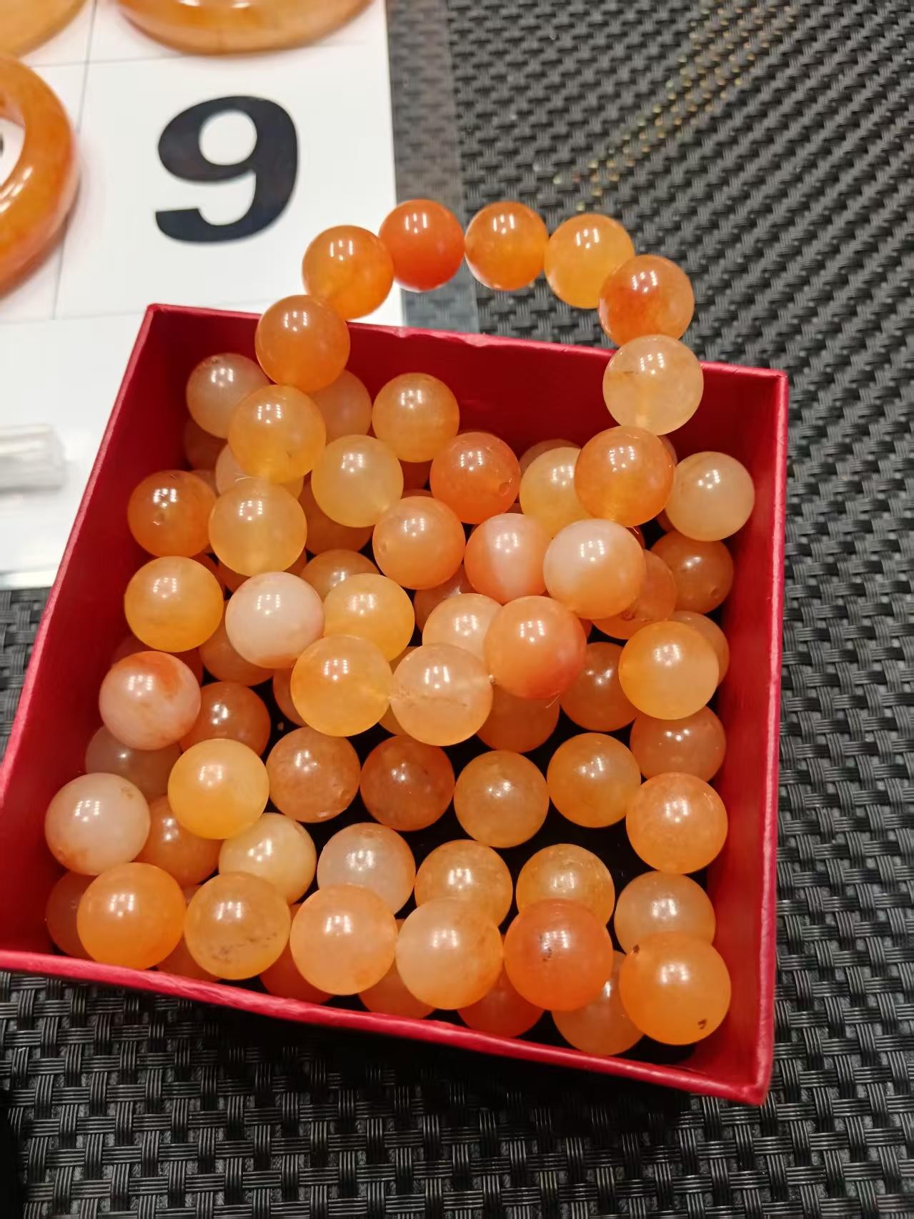 黄龙玉手串圆珠单圈14时尚精美百搭