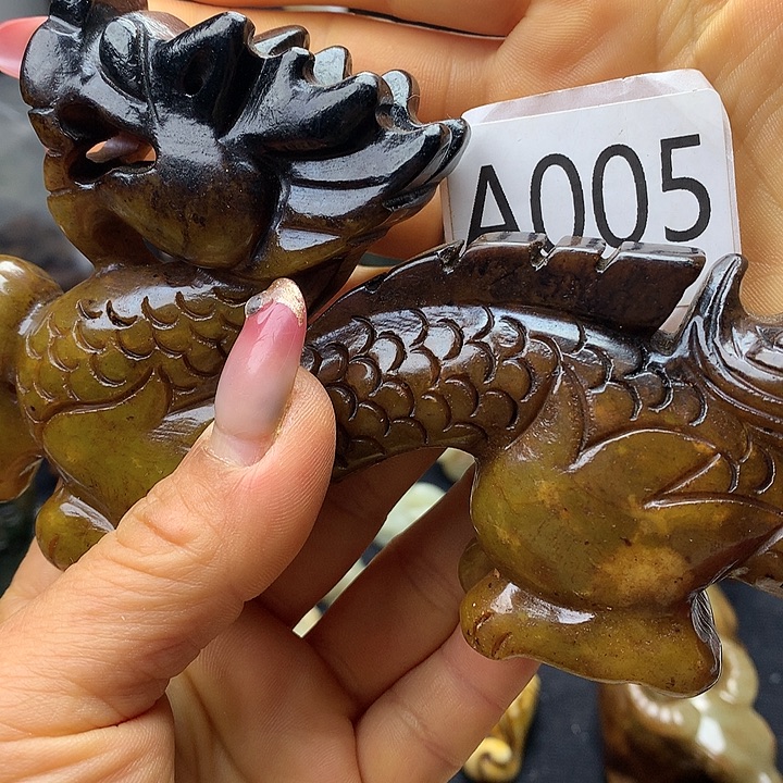 和田玉未镶嵌车挂