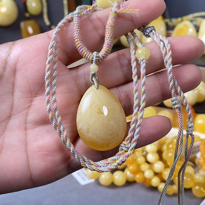 琥珀未镶嵌裸石水滴