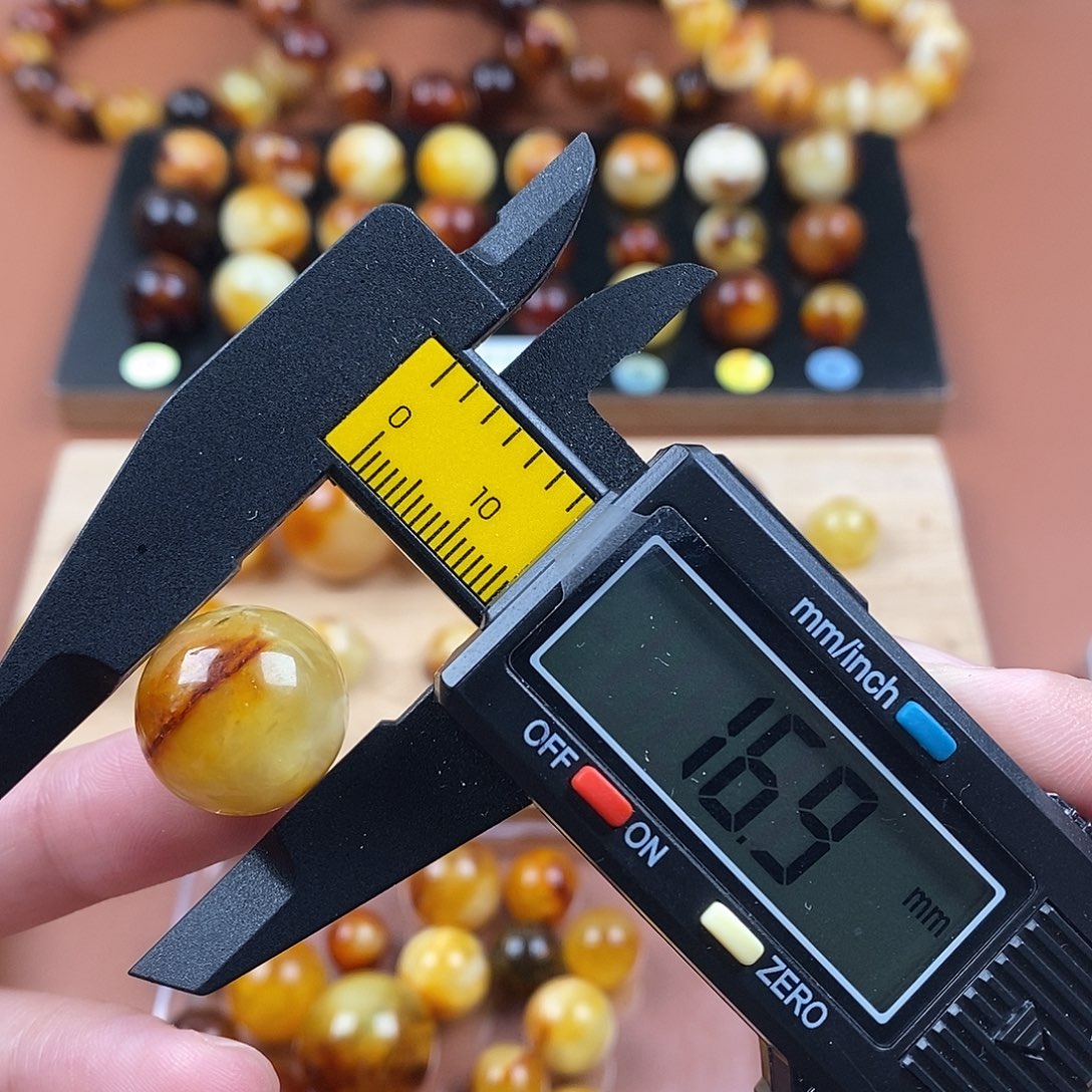 裸石琥珀未镶嵌蜜蜡601